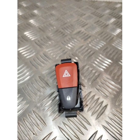 BOUTON DE WARNING RENAULT SCENIC 3 1.5 DCI - 8V TURBO 2010