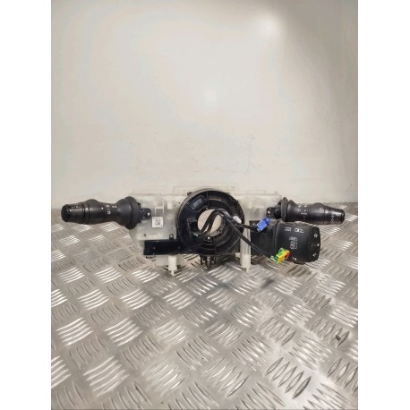 BLOC DE COMMANDE SUR COLONNE DIRECTION RENAULT SCENIC 3 1.5 DCI - 8V TURBO 2010