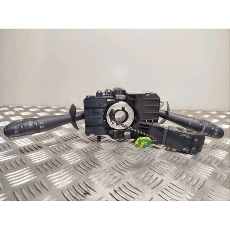 BLOC DE COMMANDE SUR COLONNE DIRECTION RENAULT TWINGO 2 PHASE 1 1.2I - 8V 2008
