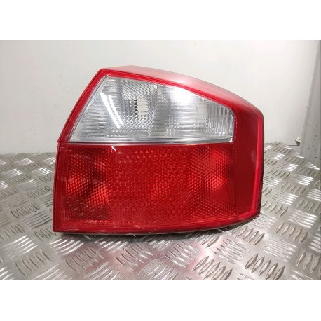 FEU AR D AUDI A4