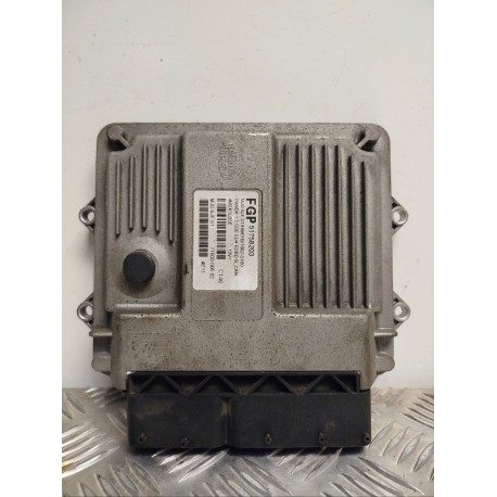 CALCULATEUR MOTEUR FIAT PANDA 2 1.3 JTD 0