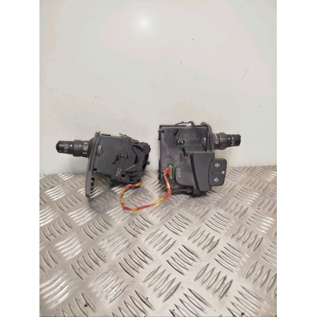 BLOC DE COMMANDE SUR COLONNE DIRECTION RENAULT CLIO 3 1.5 DCI - 8V TURBO 2005