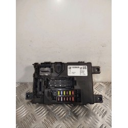BOITIER FUSIBLE OPEL CORSA D 13CDTI