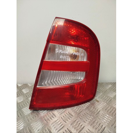 FEU AR D SKODA FABIA