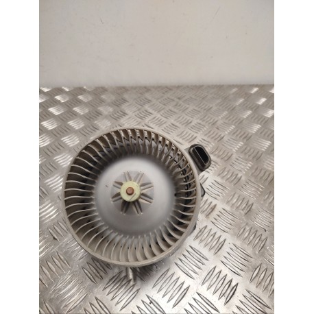 MOTEUR VENTILATEUR CHAUFFAGE TOYOTA RAV4 2.2 D4D - 16V TURBO 2008