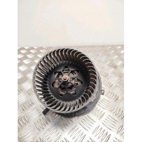 MOTEUR VENTILATEUR CHAUFFAGE AUDI A3 1.6 TDI - 16V TURBO 2010