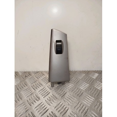COMMANDE LEVE-GLACE PORTE AVD TOYOTA COROLLA 1.6 VVTI - 16V 2005