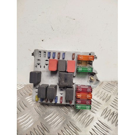 BOITIER FUSIBLE ALFA ROMEO 147 1.6 T.SP 2002