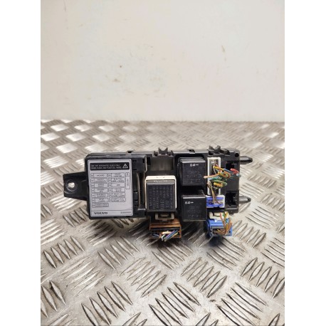 BOITIER FUSIBLE VOLVO S40 1 PHASE 2 1.9 DI - 8V TURBO 2001