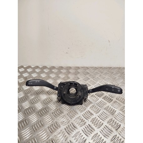 BLOC DE COMMANDE SUR COLONNE DIRECTION VOLKSWAGEN POLO 4 1.4 TDI 2002