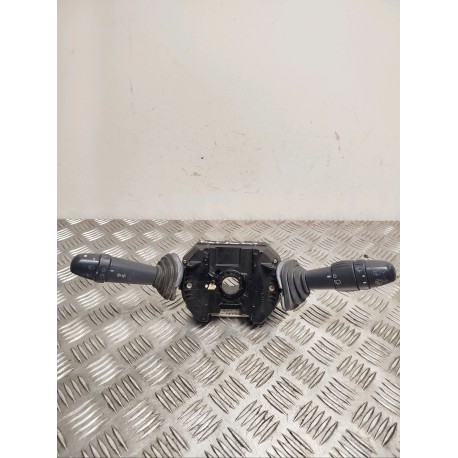 BLOC DE COMMANDE SUR COLONNE DIRECTION FIAT STILO 1.9 JTD - 8V TURBO 2002