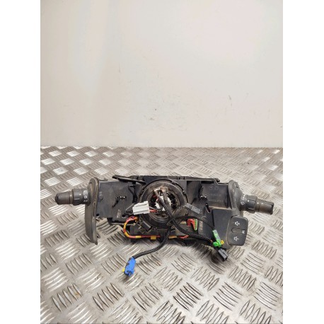 BLOC DE COMMANDE SUR COLONNE DIRECTION RENAULT CLIO 3 PHASE 1 1.5 DCI - 8V TURBO 2008