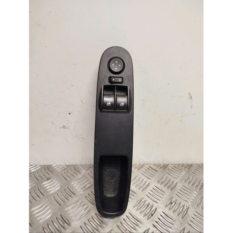 COMMANDE LEVE-GLACE PORTE AVANT GAUCHE FIAT  1.3 D 2013
