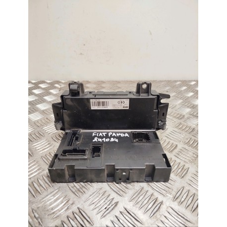 BOITIER FUSIBLE FIAT PANDA 2 1.2I - 8V 2009