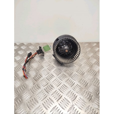 MOTEUR VENTILATEUR CHAUFFAGE CITROEN C3 - 2 PHASE 2 1.0 VTI - 12V 2013