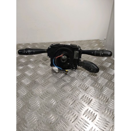 BLOC DE COMMANDE SUR COLONNE DIRECTION PEUGEOT 207 HDI