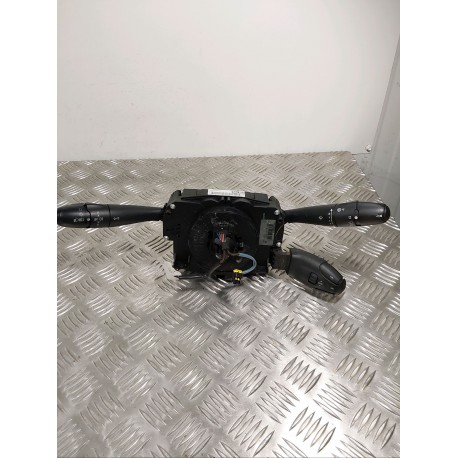 BLOC DE COMMANDE SUR COLONNE DIRECTION PEUGEOT 207 1.4L