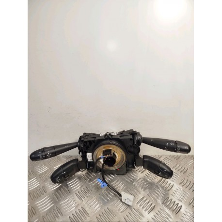 BLOC DE COMMANDE SUR COLONNE DIRECTION PEUGEOT 5008 1.6 HDI - 8V TURBO 2010