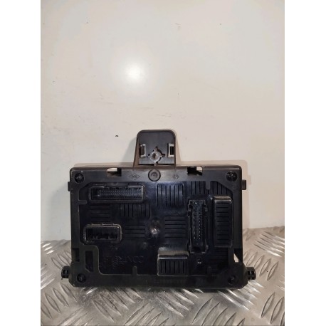 BOITIER BCM RENAULT CLIO 3 1.5DCI 2009