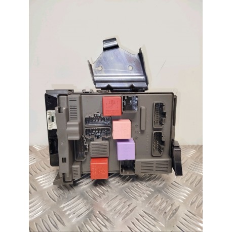 MODULE ELECTRONIQUE RENAULT ESPACE 4 2.0 DCI - 16V TURBO 2010